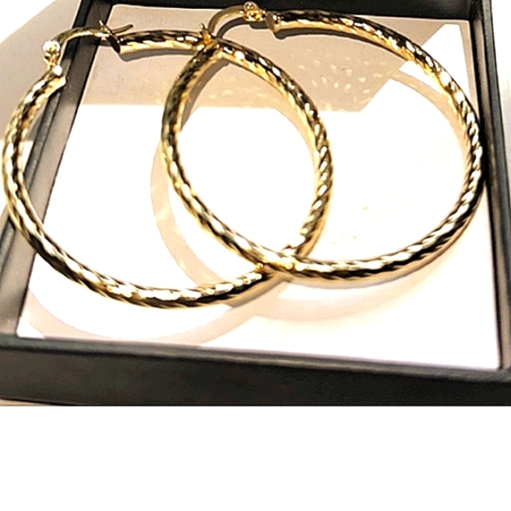 MACYS 14k Gold Plated Hoop Earrings 1.5”NEW In Box
